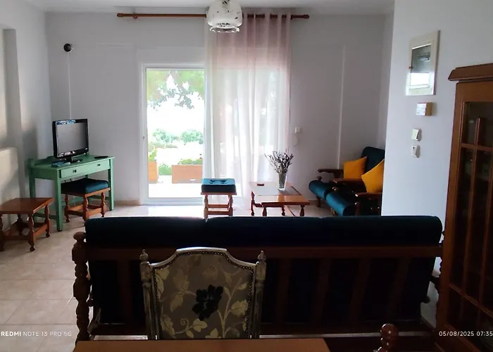 Apartment Serene Vintage Nea Moudania